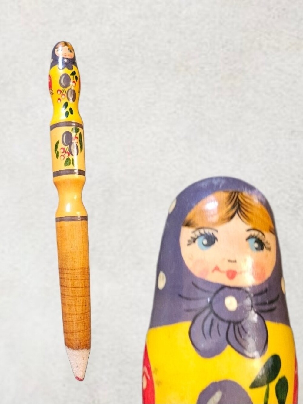 A 10" Wooden Pencils - Russian Matryoshka Nesting Dolls Hand Painted
